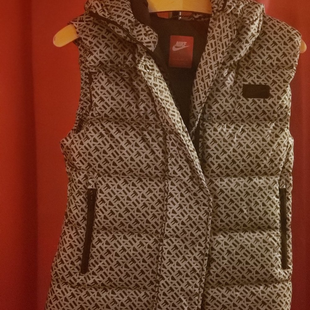 Hooded Puffer Vest